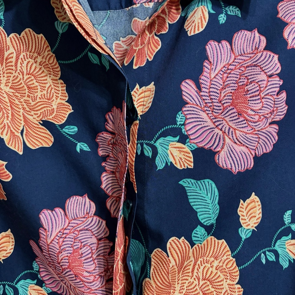 Chico's No Iron Floral Crisp Cotton Button Up Shirt L Petite Blue Bold Colorful - Picture 5 of 7